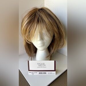 NWT Raquel Welch TIMELESS CHARM SS12/22 Heat-Friendly LF Mono Part Synthetic Wig